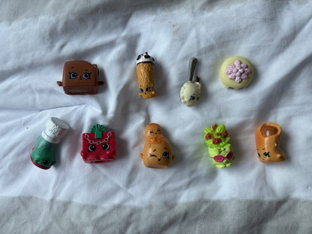 Zuru Mini Brands! Miniature Miscellaneous Pieces / Missing Items Bundle
